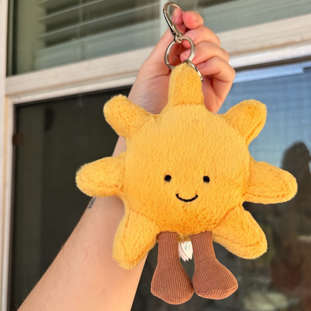 LIKE NEW Amuseables Sun Bag Charm Jellycat ☀️